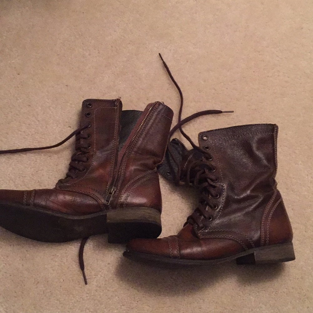 Leather Steve Madden boots